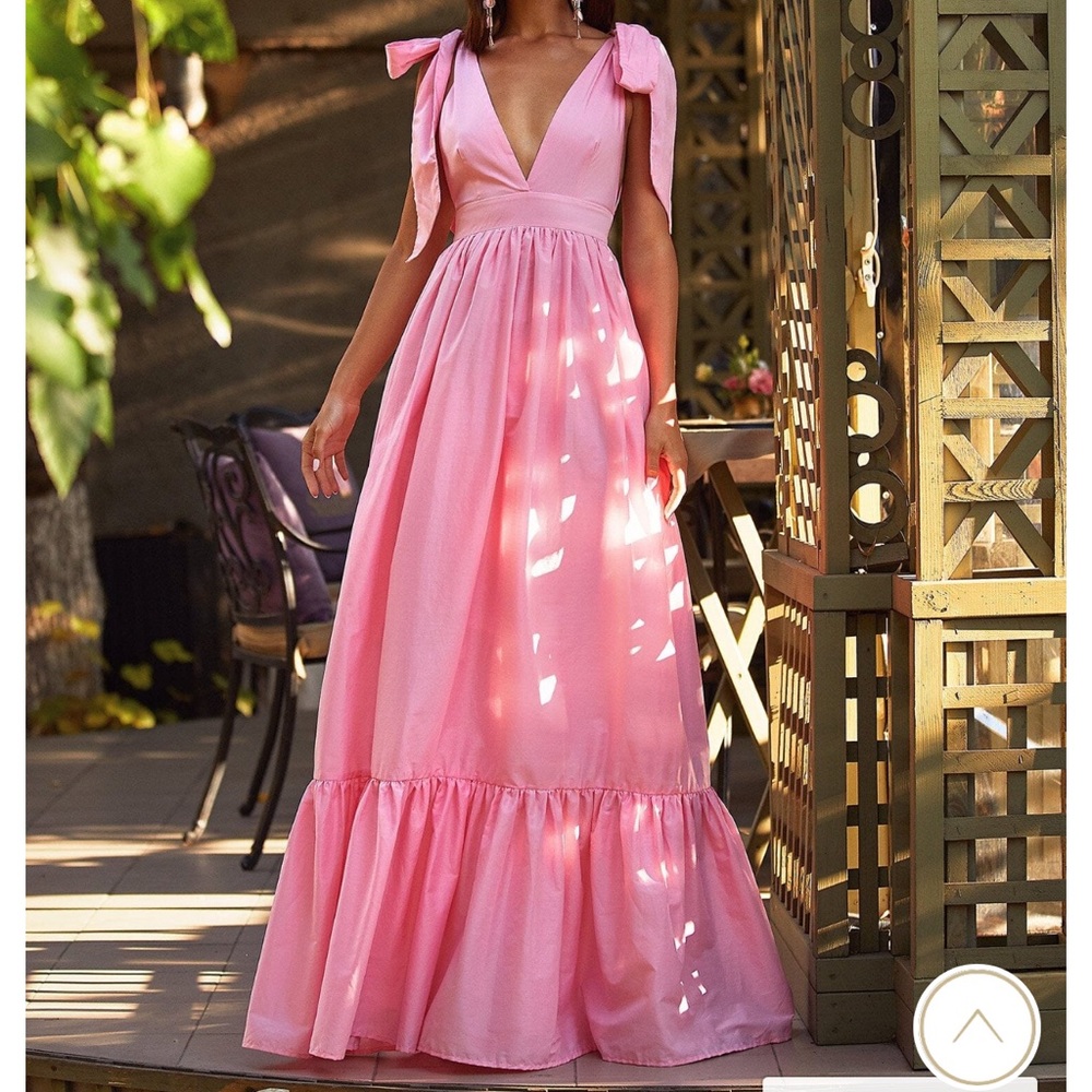 never worn! bought for a wedding and had a change of plans!